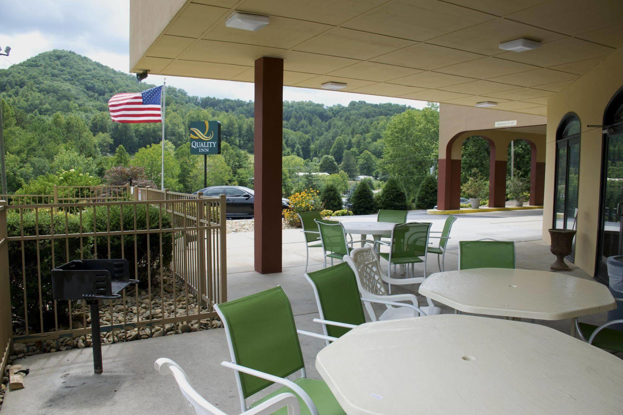 Clarion Pointe Sylva Near Cherokee Area Dillsboro Eksteriør billede